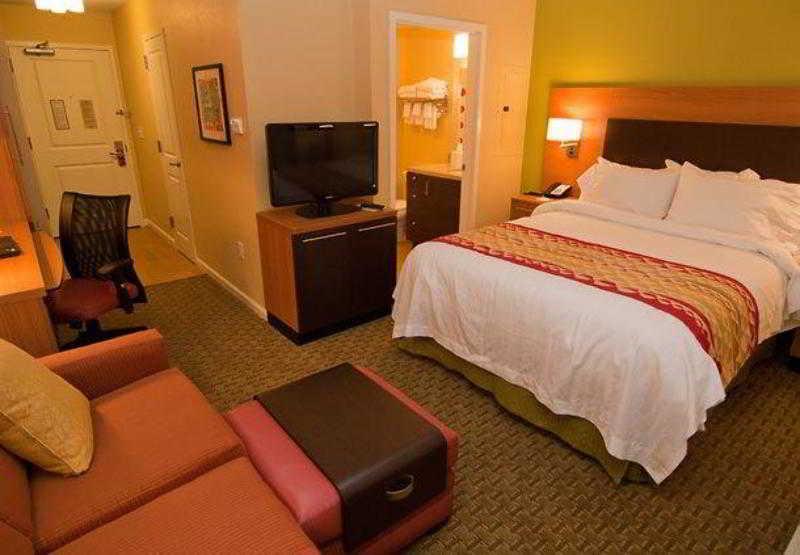Towneplace Suites By Marriott Monroe Bilik gambar